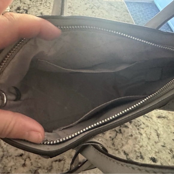 Michael Kors Grey Signature Tote Bag - Picture 2 of 4